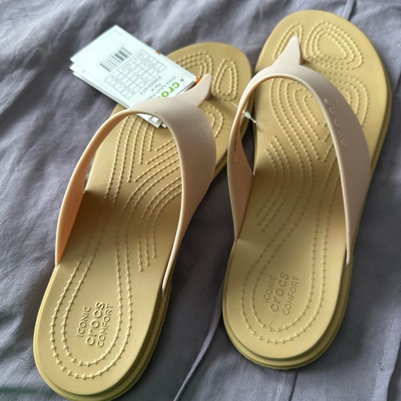 CROCS Sandals light pink - Picture 2 of 3